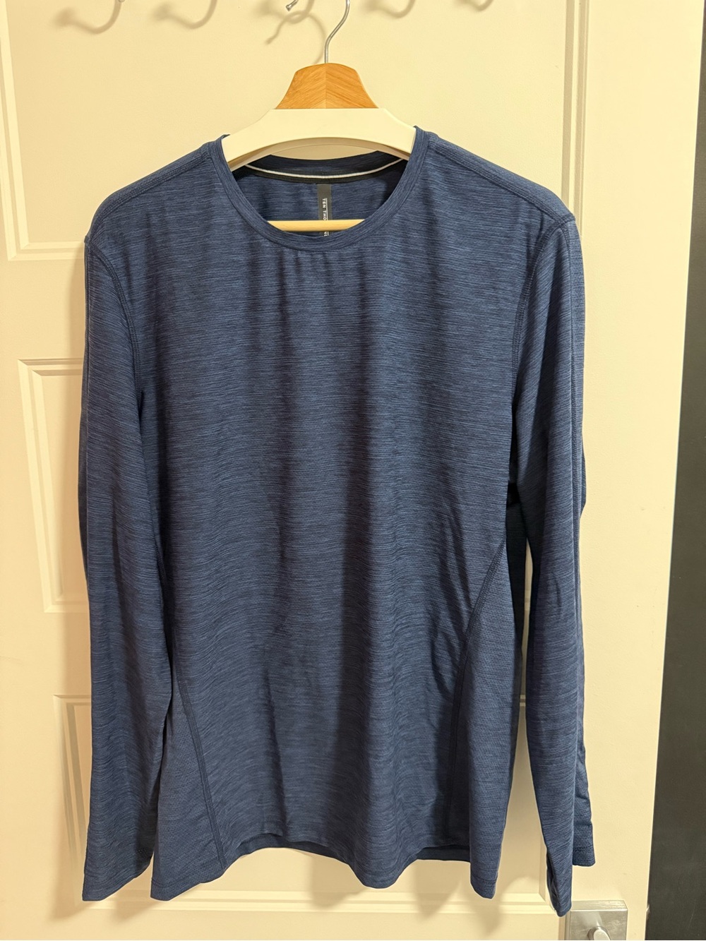 Ten Thousand Versatile Long Sleeve Shirt – Navy Blue – Men’s M